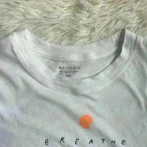 Athleta Tee. Breathe Rest Rise Woman’s Size XXS. - Picture 3 of 4